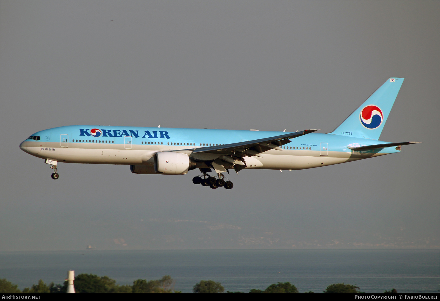 Aircraft Photo of HL7765 | Boeing 777-2B5/ER | Korean Air | AirHistory.net #526709