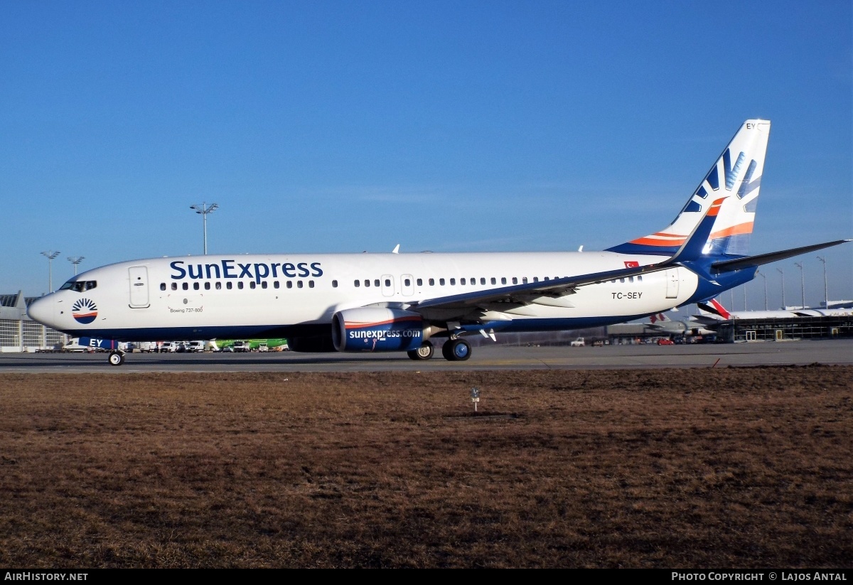 Aircraft Photo of TC-SEY | Boeing 737-8HC | SunExpress | AirHistory.net #526713