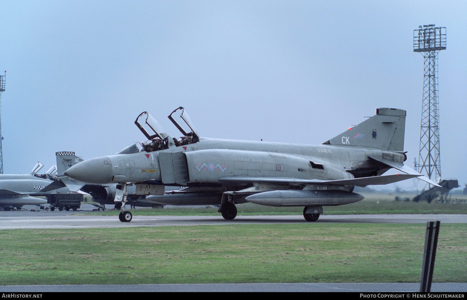 Aircraft Photo of XV406 | McDonnell Douglas F-4M Phantom FGR2 | UK - Air Force | AirHistory.net #526742
