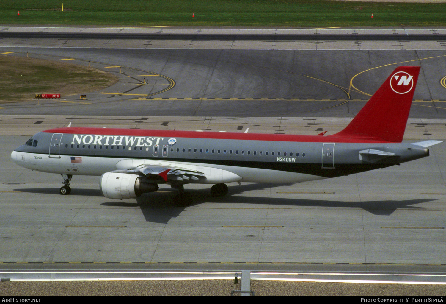 Aircraft Photo of N340NW | Airbus A320-212 | Northwest Airlines | AirHistory.net #526767