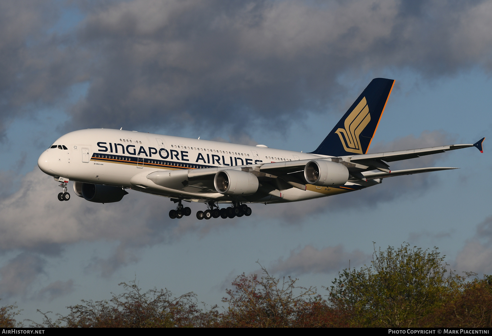 Aircraft Photo of 9V-SKY | Airbus A380-841 | Singapore Airlines | AirHistory.net #526834