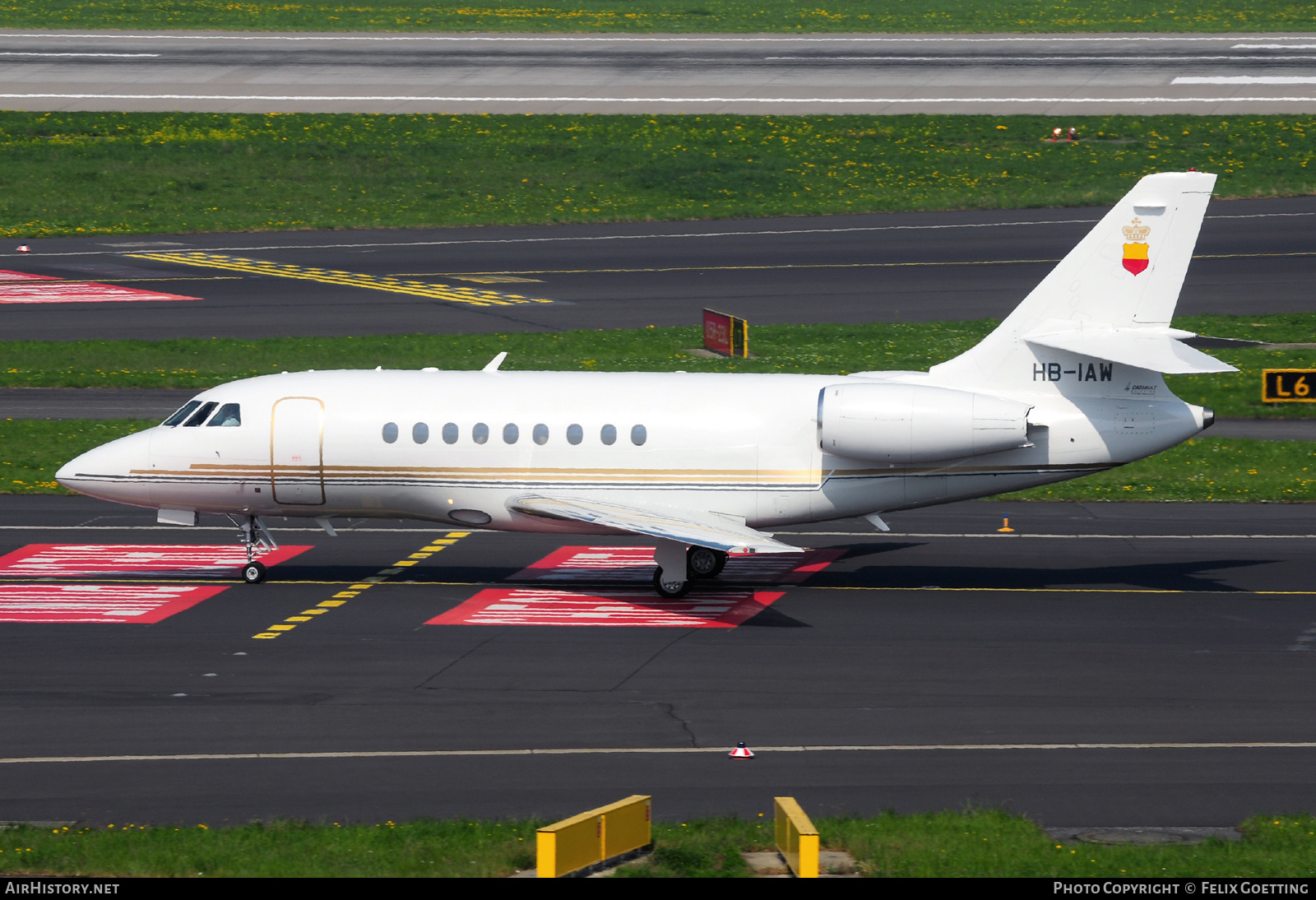 Aircraft Photo of HB-IAW | Dassault Falcon 2000 | Liechtenstein Royal Flight | AirHistory.net #526838