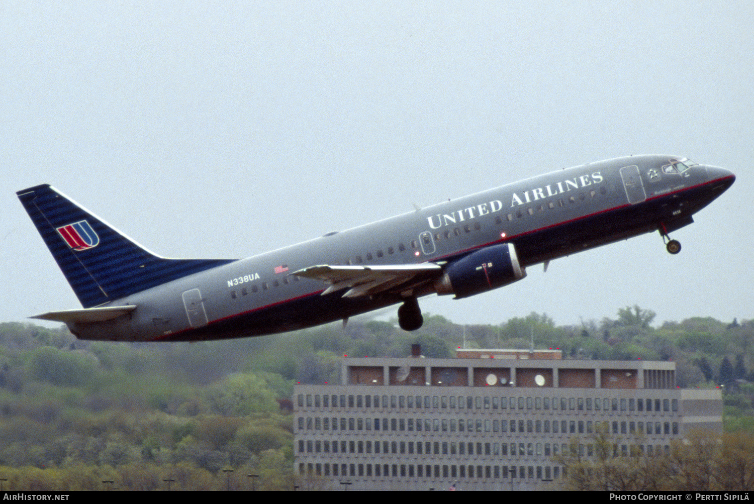 Aircraft Photo of N338UA | Boeing 737-322 | United Airlines | AirHistory.net #526840