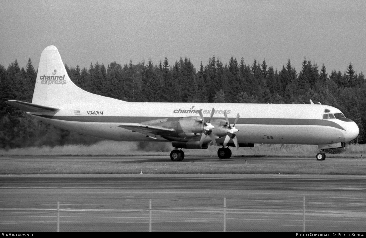 Aircraft Photo of N343HA | Lockheed L-188A(F) Electra | Channel Express | AirHistory.net #526864