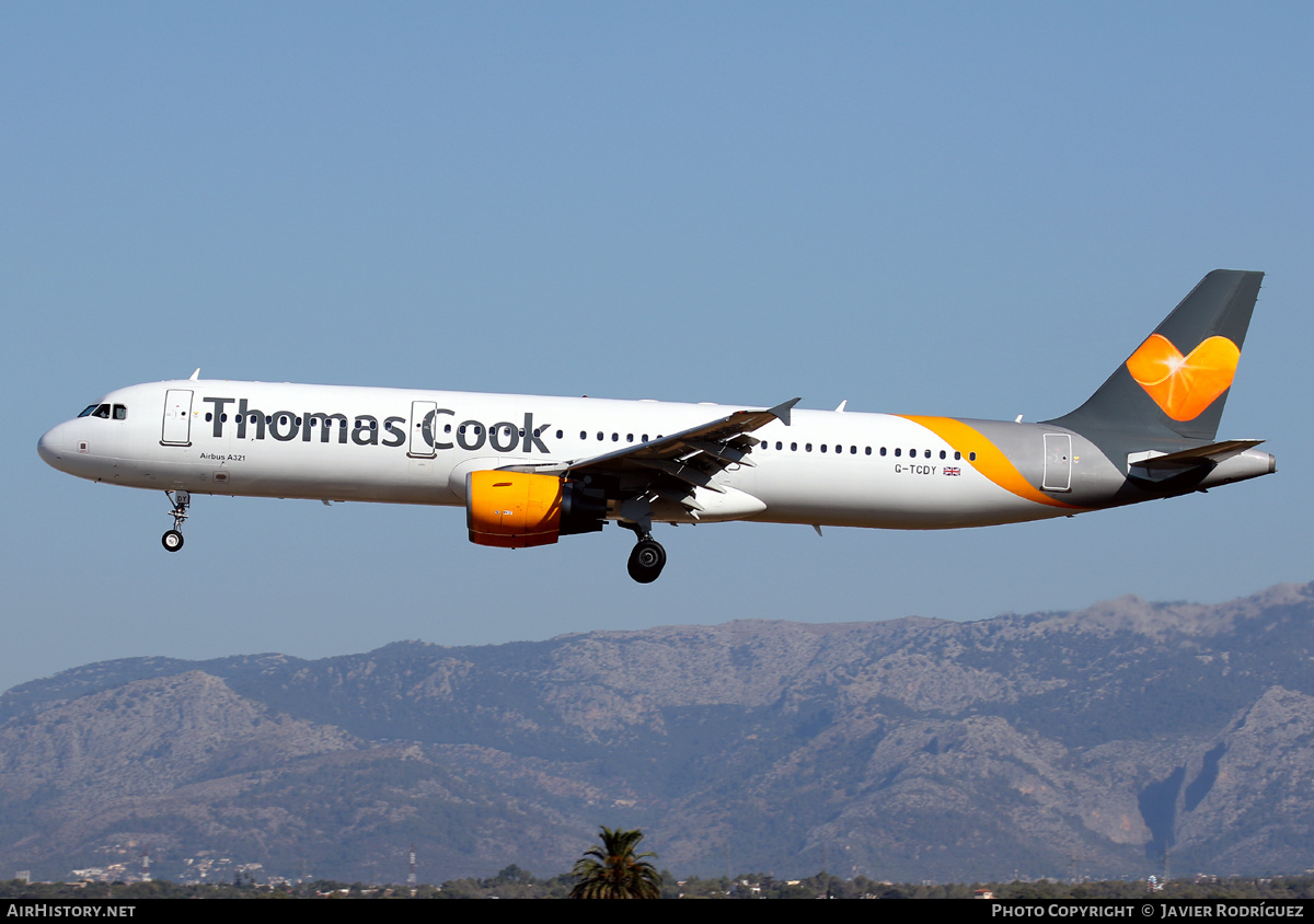 Aircraft Photo of G-TCDY | Airbus A321-211 | Thomas Cook Airlines | AirHistory.net #526892