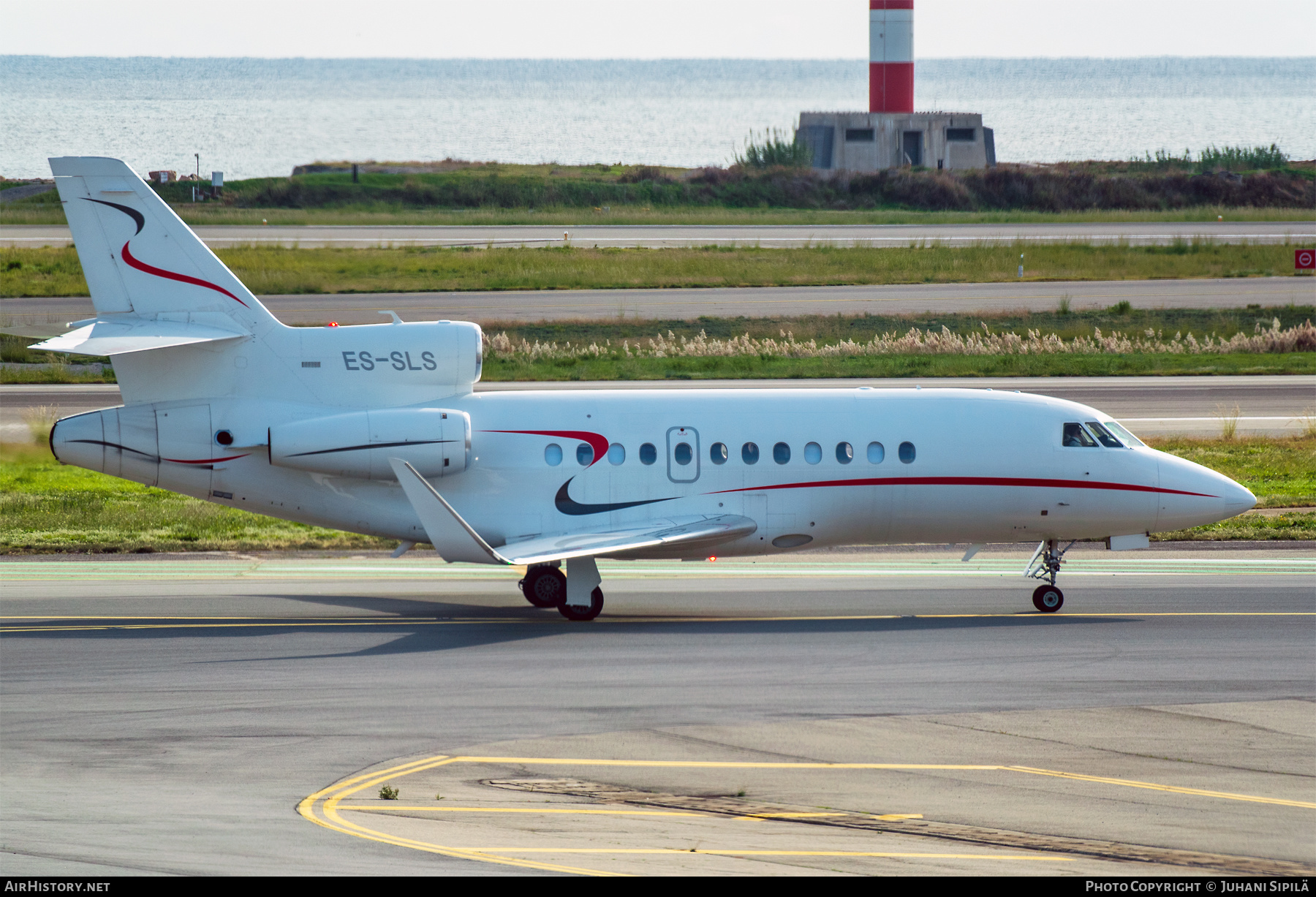 Aircraft Photo of ES-SLS | Dassault Falcon 900LX | AirHistory.net #526902