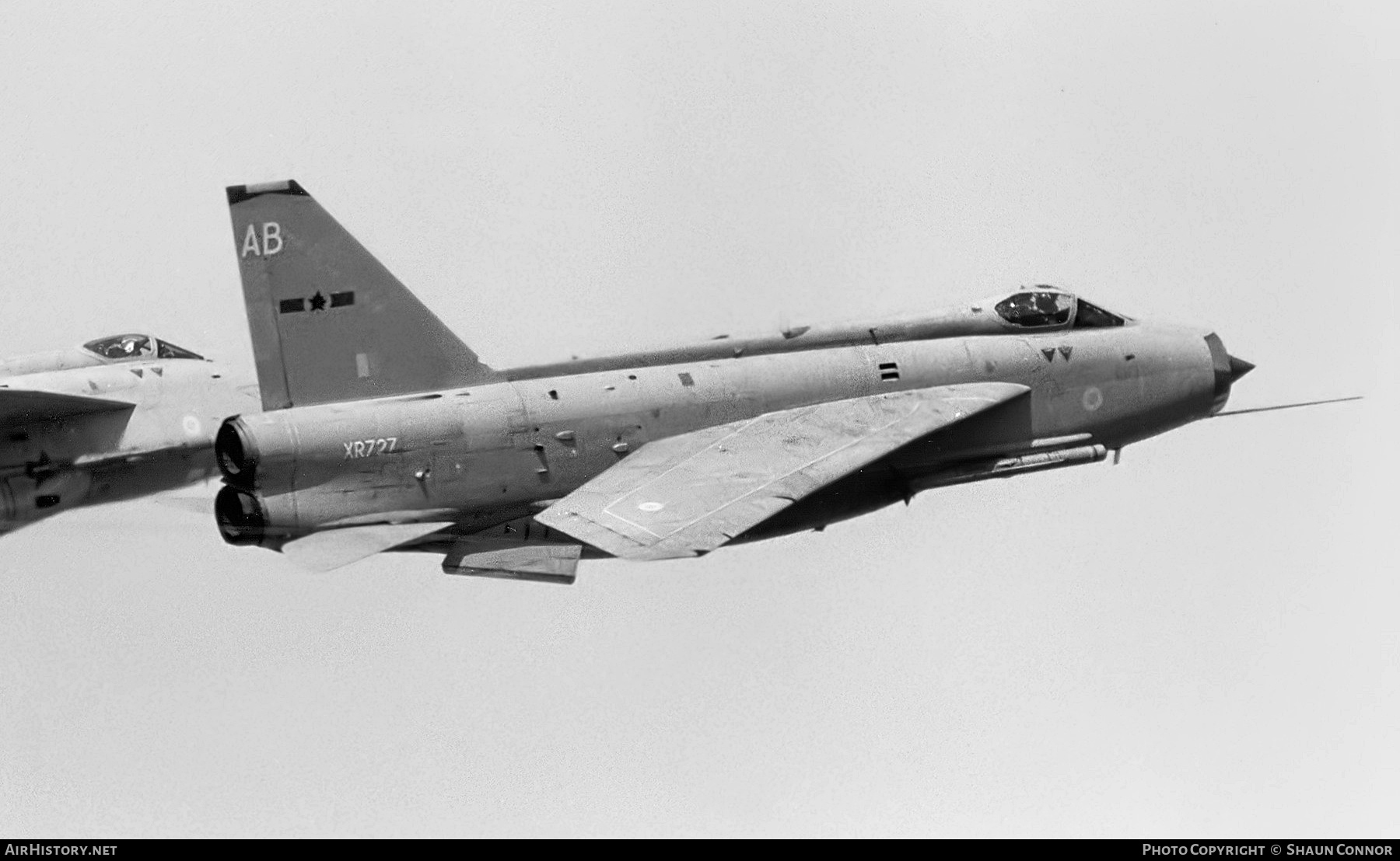 Aircraft Photo of XR727 | English Electric Lightning F6 | UK - Air Force | AirHistory.net #526941