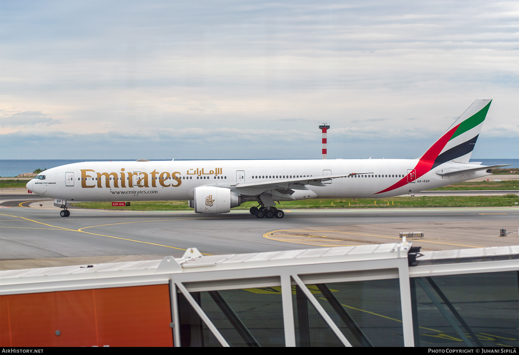 Aircraft Photo of A6-EQP | Boeing 777-300/ER | Emirates | AirHistory.net #526962