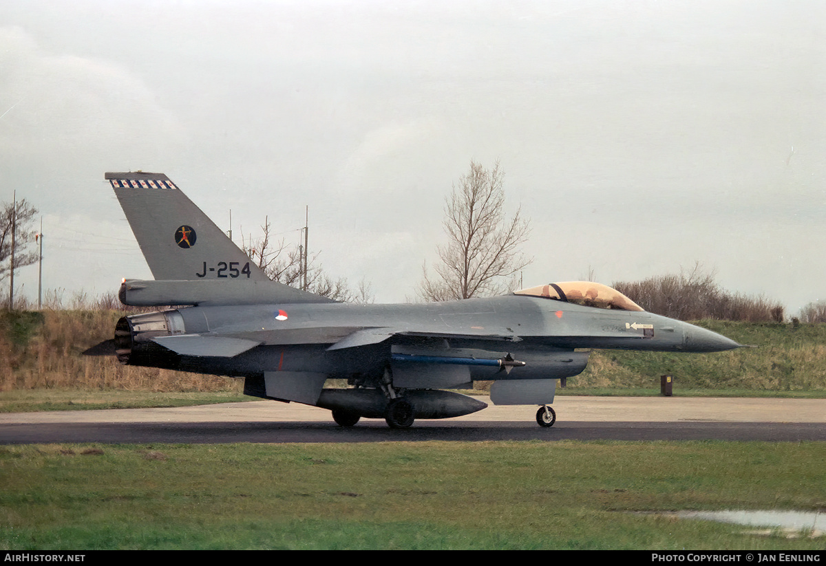 Aircraft Photo of J-254 | General Dynamics F-16A Fighting Falcon | Netherlands - Air Force | AirHistory.net #526989