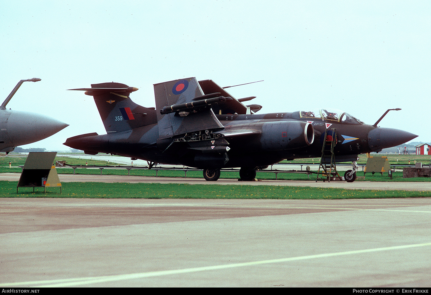 Aircraft Photo of XV359 | Hawker Siddeley Buccaneer S2B | UK - Air Force | AirHistory.net #527058