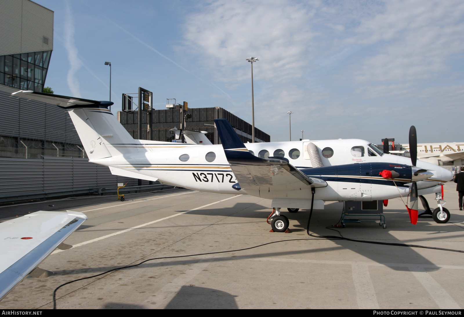 Aircraft Photo of N37172 | Raytheon 350 King Air (B300) | AirHistory.net #527113