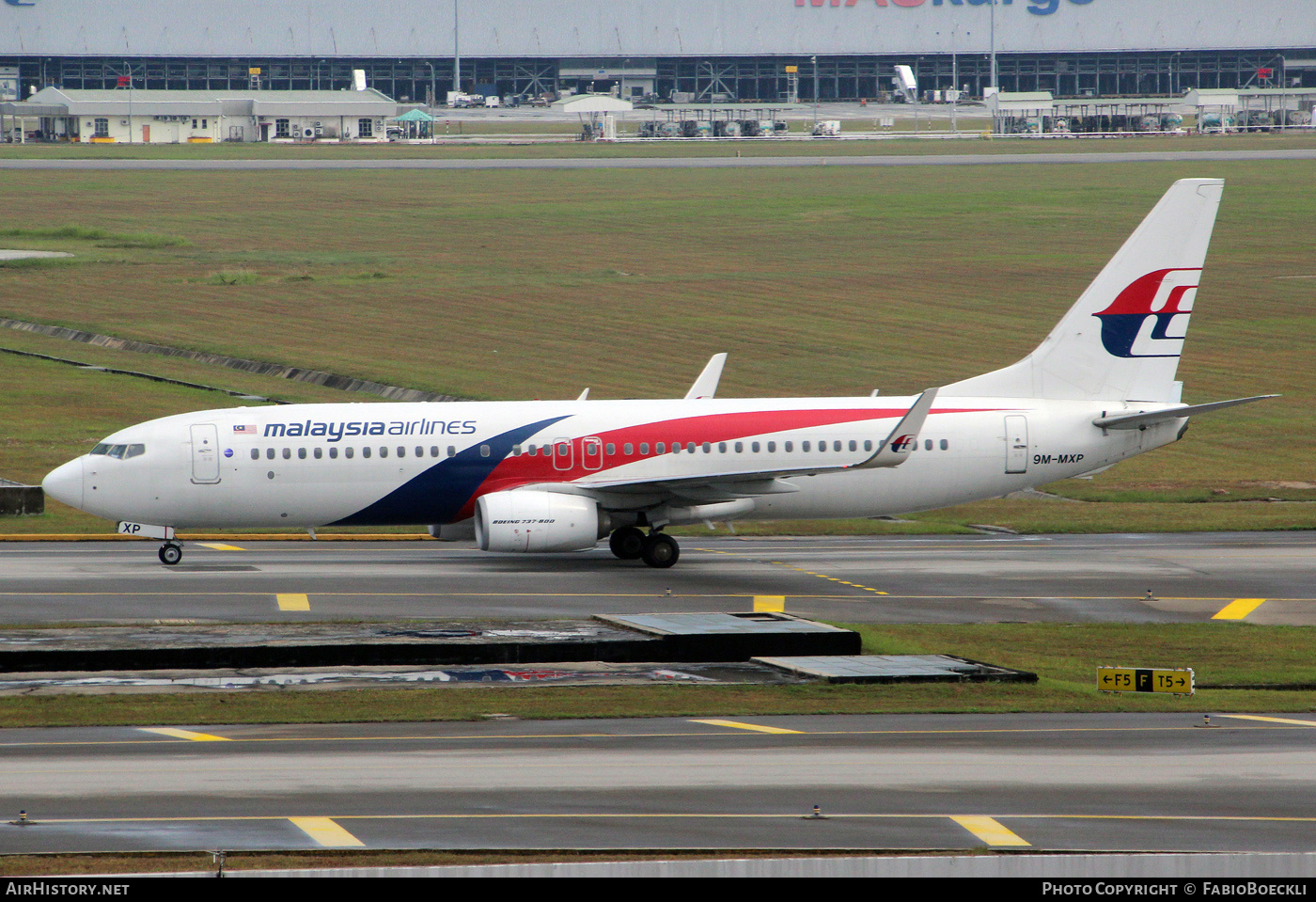 Aircraft Photo of 9M-MXP | Boeing 737-8H6 | Malaysia Airlines | AirHistory.net #527129