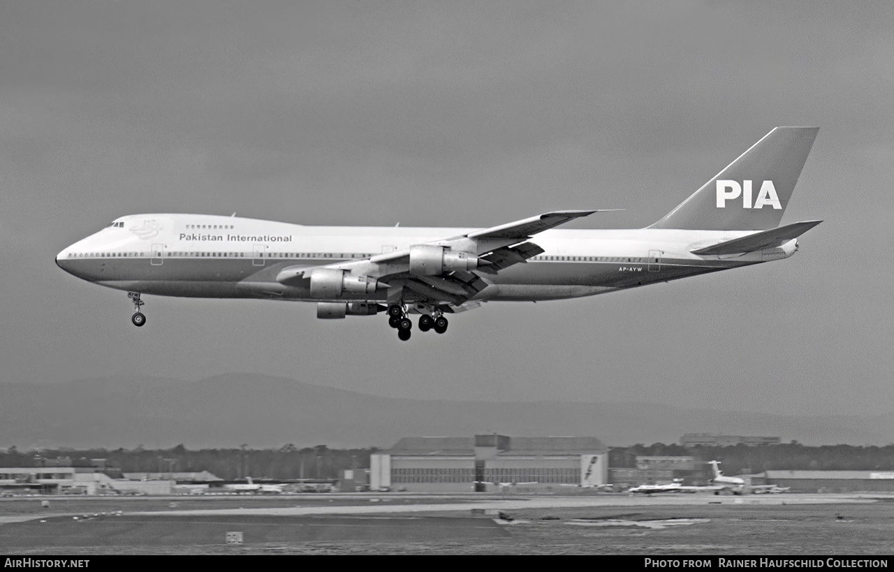 Aircraft Photo of AP-AYW | Boeing 747-282B | Pakistan International Airlines - PIA | AirHistory.net #527217