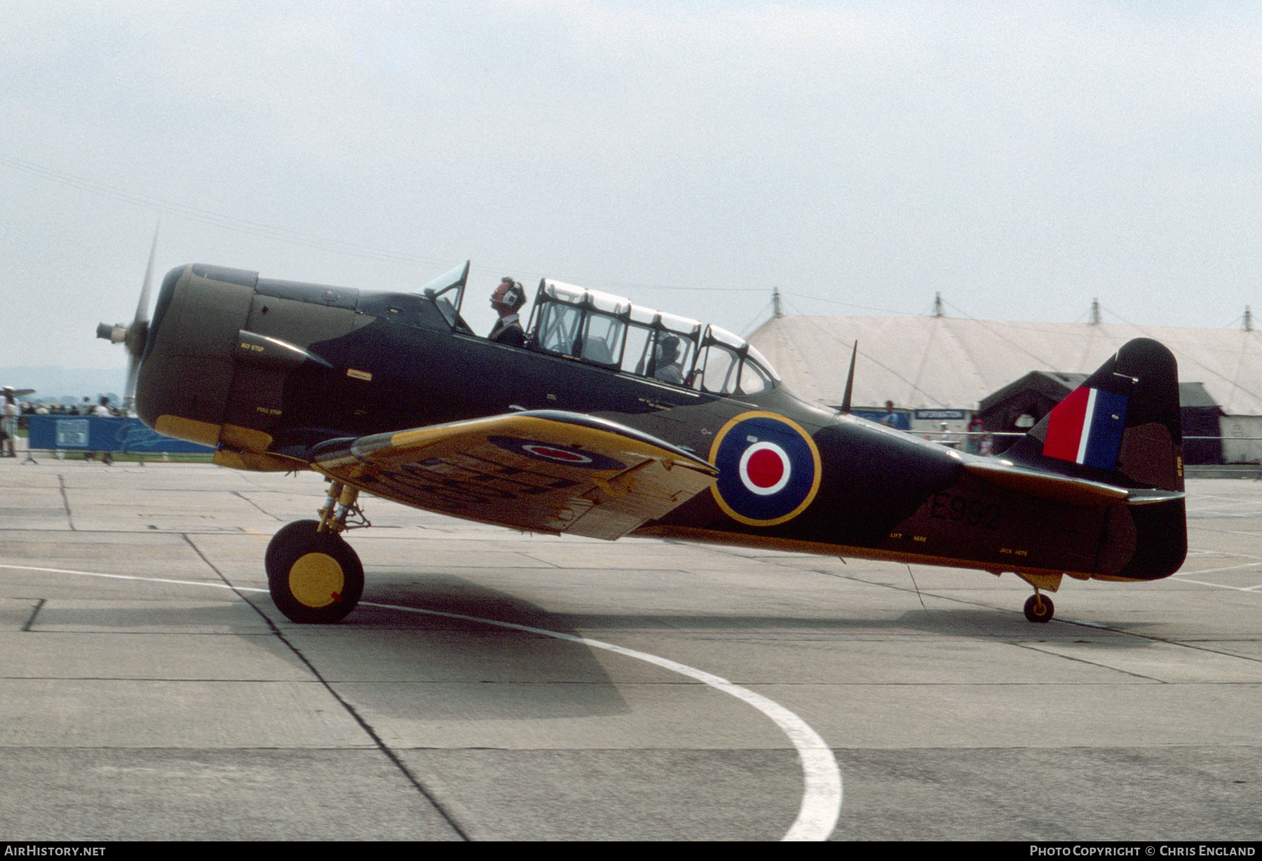 Aircraft Photo of G-BDAM / FE992 | North American AT-16 Harvard IIB | UK - Air Force | AirHistory.net #527225