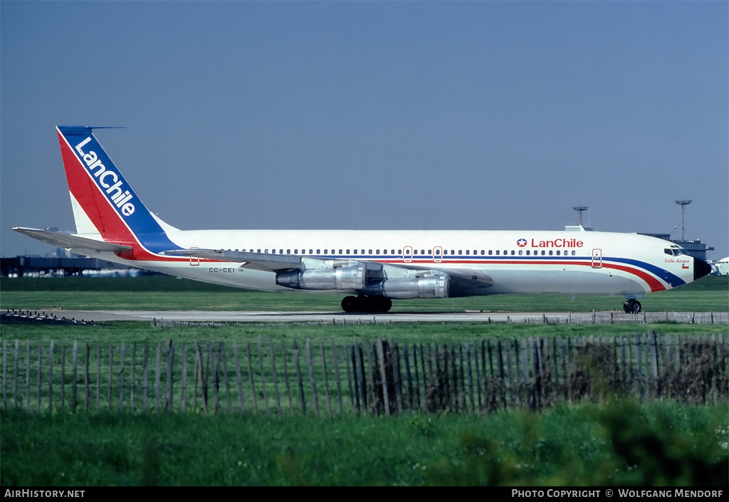 Aircraft Photo of CC-CEI | Boeing 707-321B | LAN Chile - Línea Aérea Nacional | AirHistory.net #527374