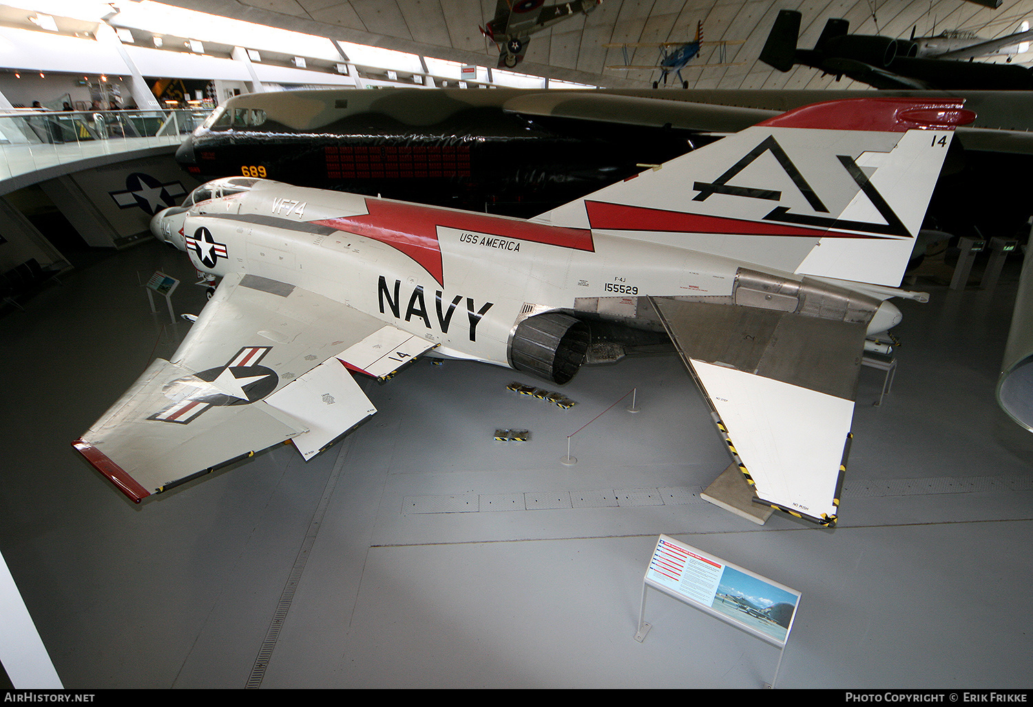 Aircraft Photo of 155529 | McDonnell Douglas F-4J Phantom II | USA - Navy | AirHistory.net #527398