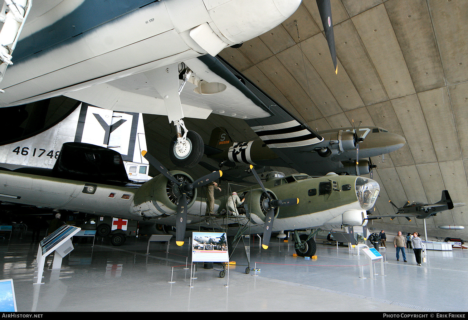 Aircraft Photo of 42-31983 | Boeing B-17G Flying Fortress | USA - Air Force | AirHistory.net #527426