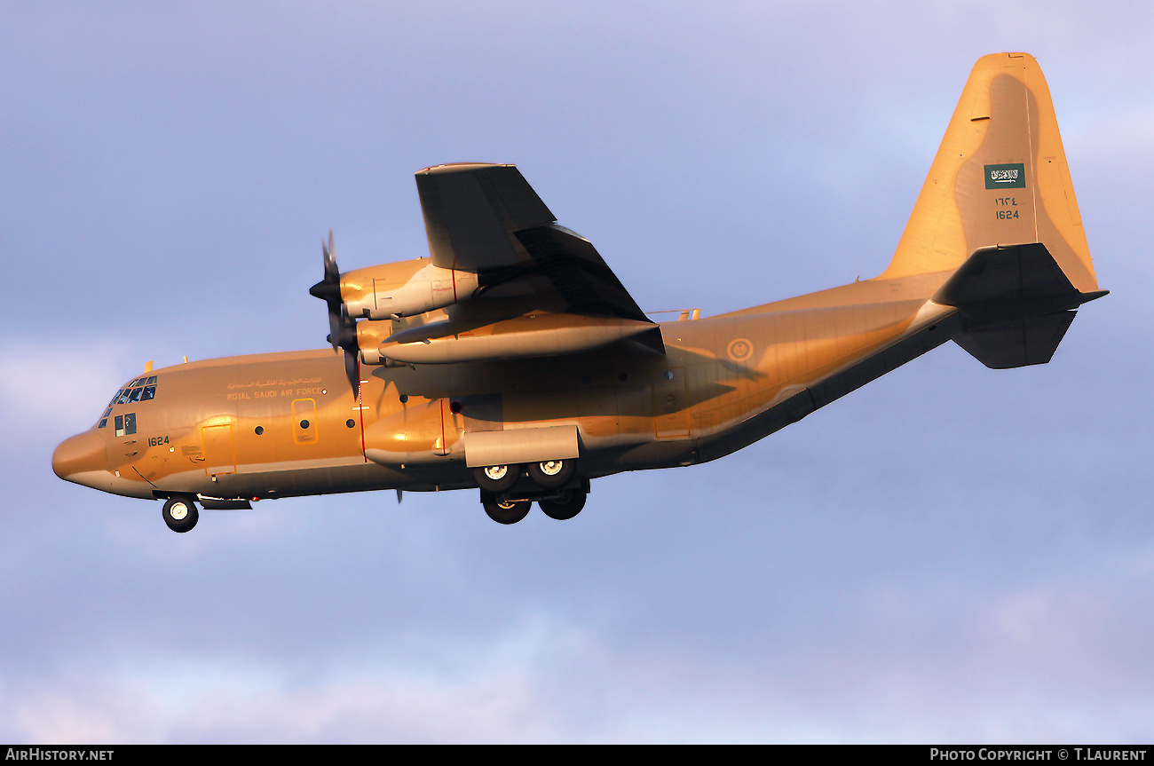 Aircraft Photo of 1624 | Lockheed C-130H Hercules | Saudi Arabia - Air Force | AirHistory.net #527550