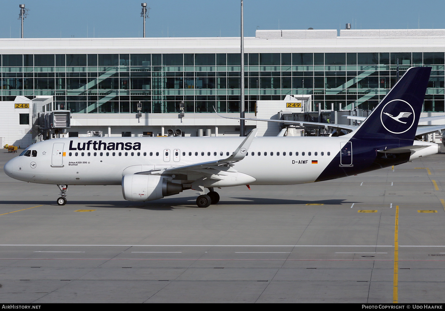 Aircraft Photo of D-AIWF | Airbus A320-214 | Lufthansa | AirHistory.net #527625