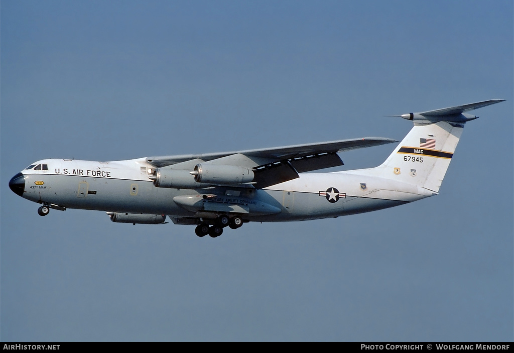 Aircraft Photo of 66-7945 / 67945 | Lockheed C-141A Starlifter | USA - Air Force | AirHistory.net #527631