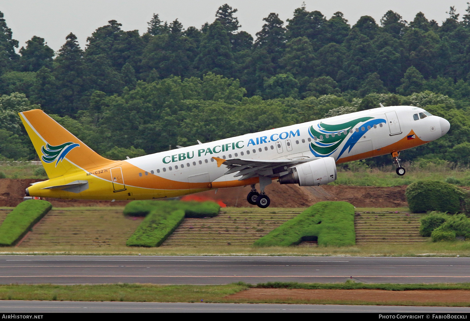 Aircraft Photo of RP-C3271 | Airbus A320-214 | Cebu Pacific Air | AirHistory.net #527788