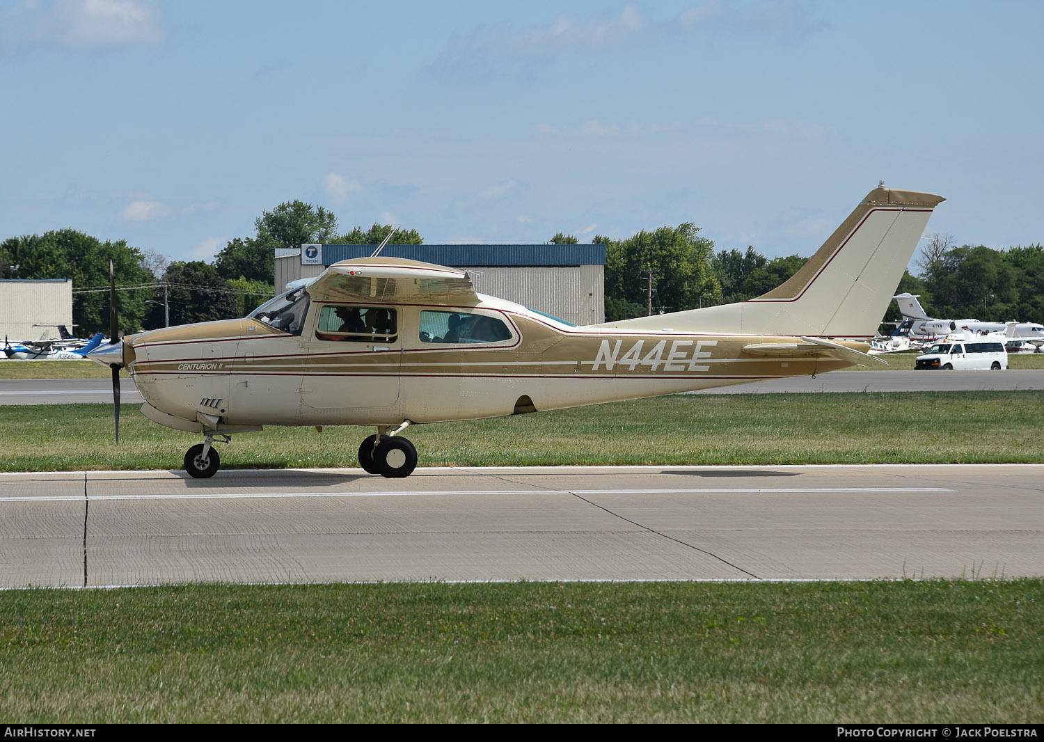 Aircraft Photo of N44EE | Cessna T210N Turbo Centurion II | AirHistory.net #527834