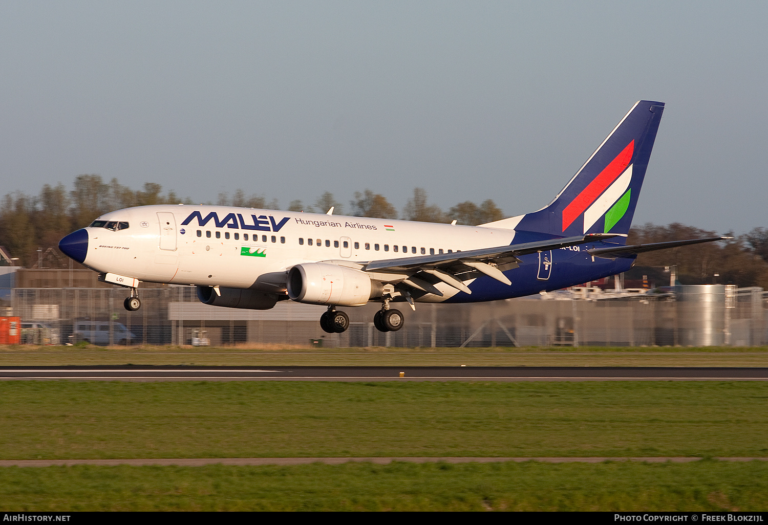 Aircraft Photo of HA-LOI | Boeing 737-7Q8 | Malév - Hungarian Airlines | AirHistory.net #527901