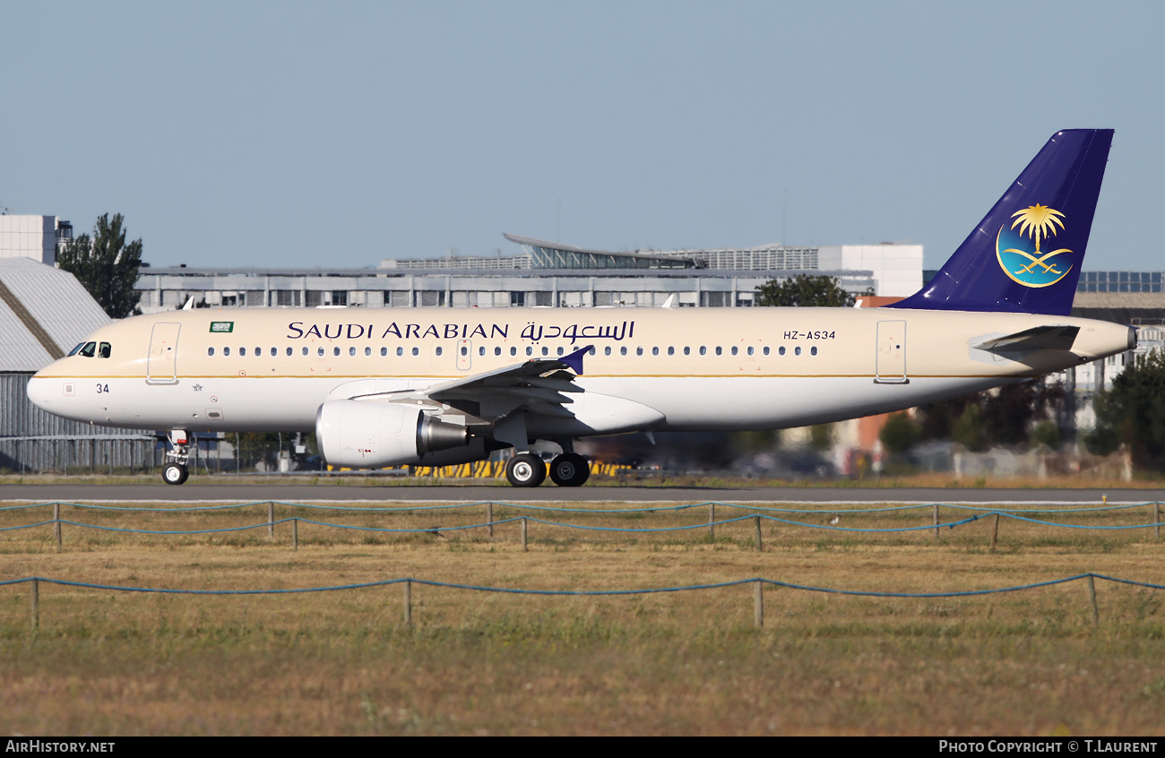 Aircraft Photo of HZ-AS34 | Airbus A320-214 | Saudi Arabian Airlines | AirHistory.net #528167