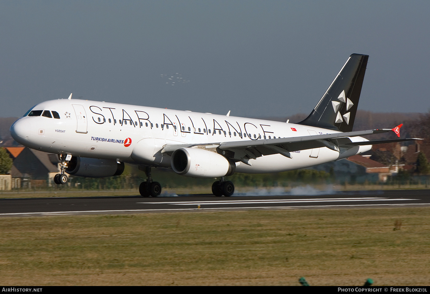 Aircraft Photo of TC-JPF | Airbus A320-232 | Turkish Airlines | AirHistory.net #528198