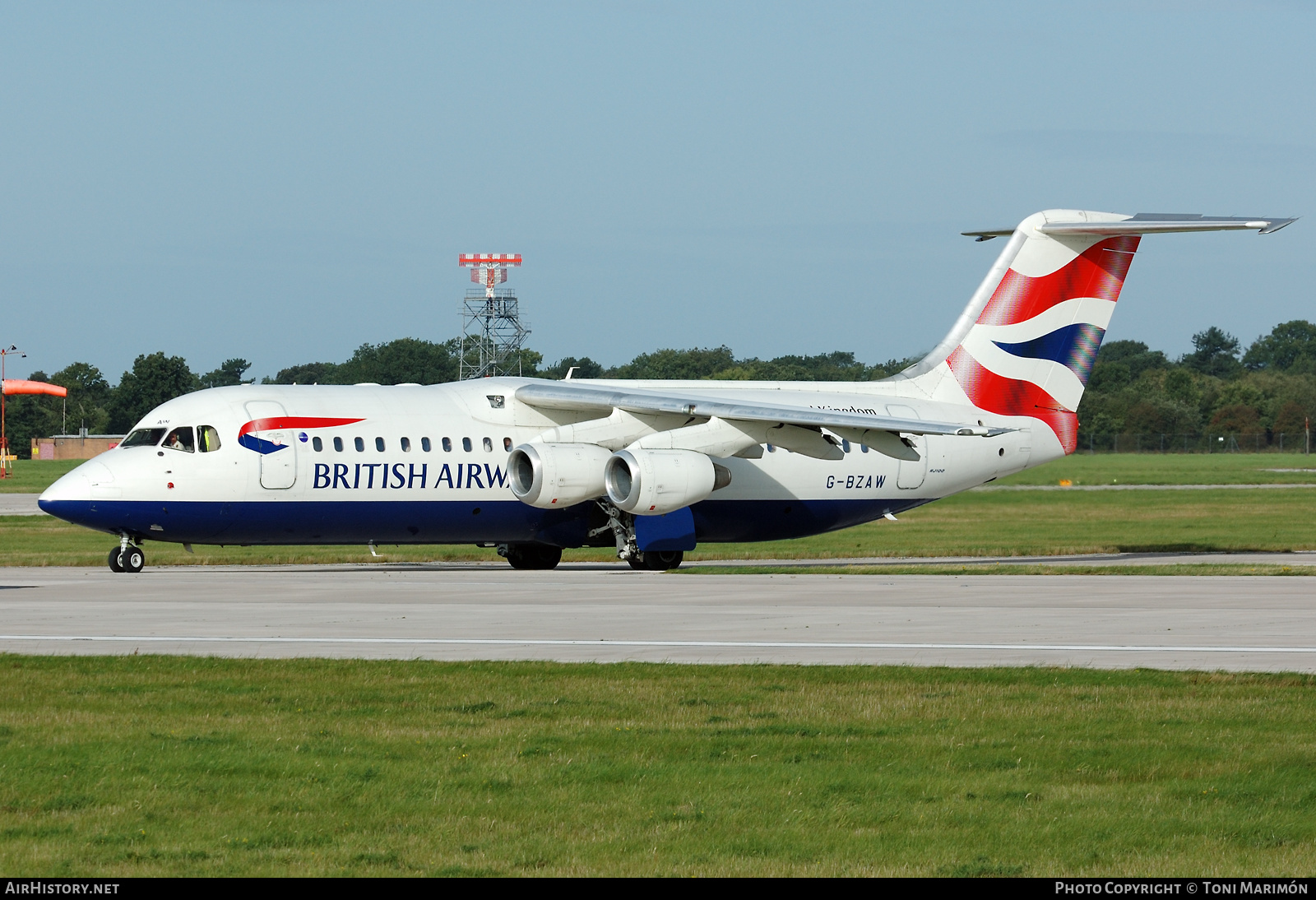 Aircraft Photo of G-BZAW | British Aerospace Avro 146-RJ100 | British Airways | AirHistory.net #528215