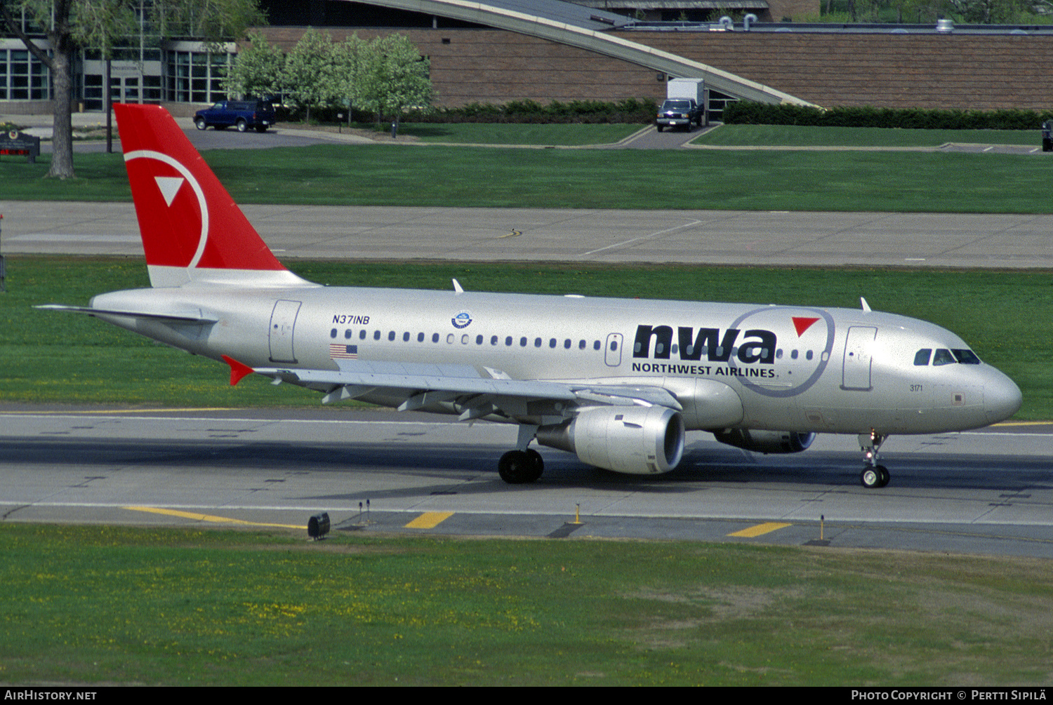 Aircraft Photo of N371NB | Airbus A319-114 | Northwest Airlines | AirHistory.net #528242
