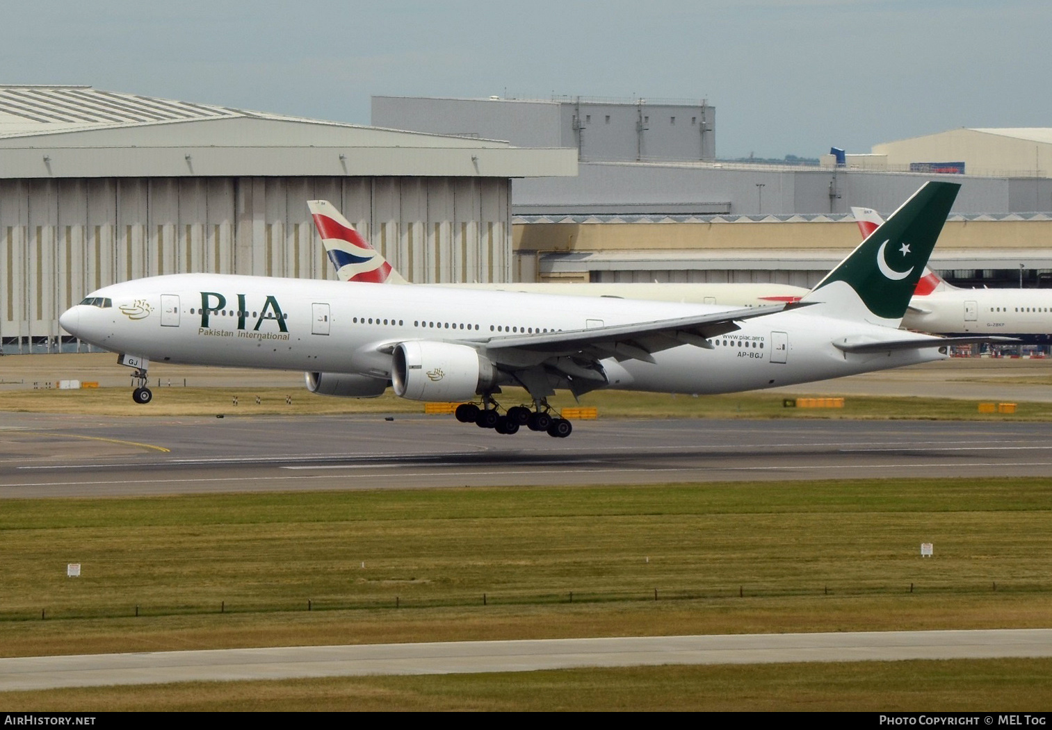 Aircraft Photo of AP-BGJ | Boeing 777-240/ER | Pakistan International Airlines - PIA | AirHistory.net #528339