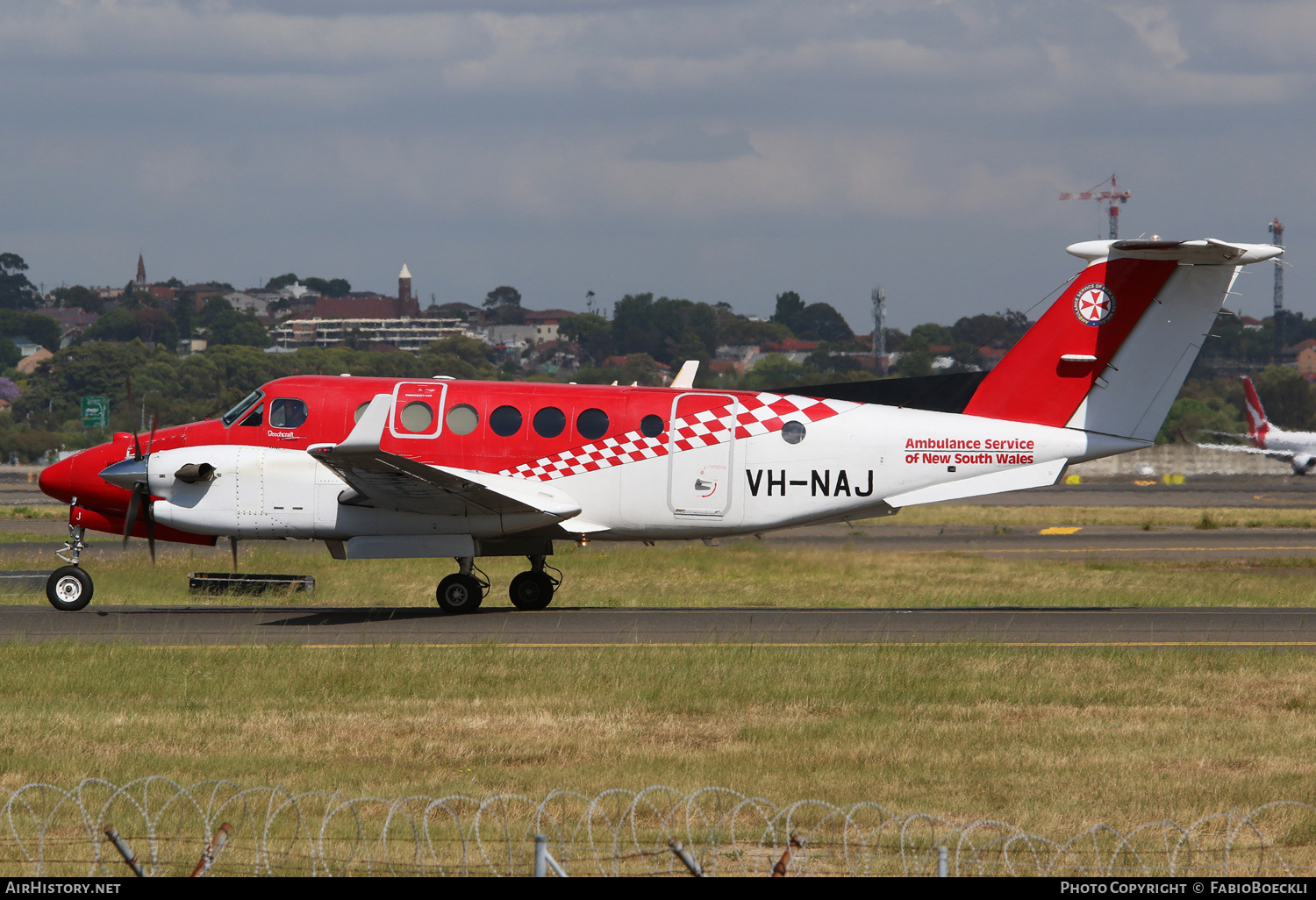 Aircraft Photo of VH-NAJ | Hawker Beechcraft 350C King Air (B300C) | Ambulance Service of NSW | AirHistory.net #528384