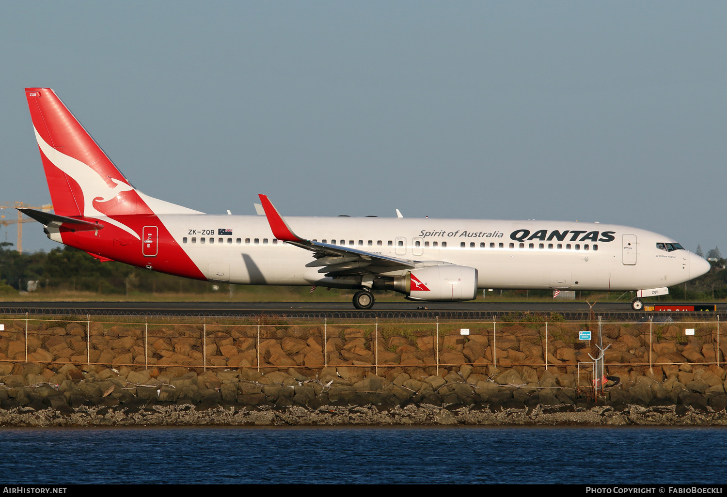 Aircraft Photo of ZK-ZQB | Boeing 737-838 | Qantas | AirHistory.net #528400