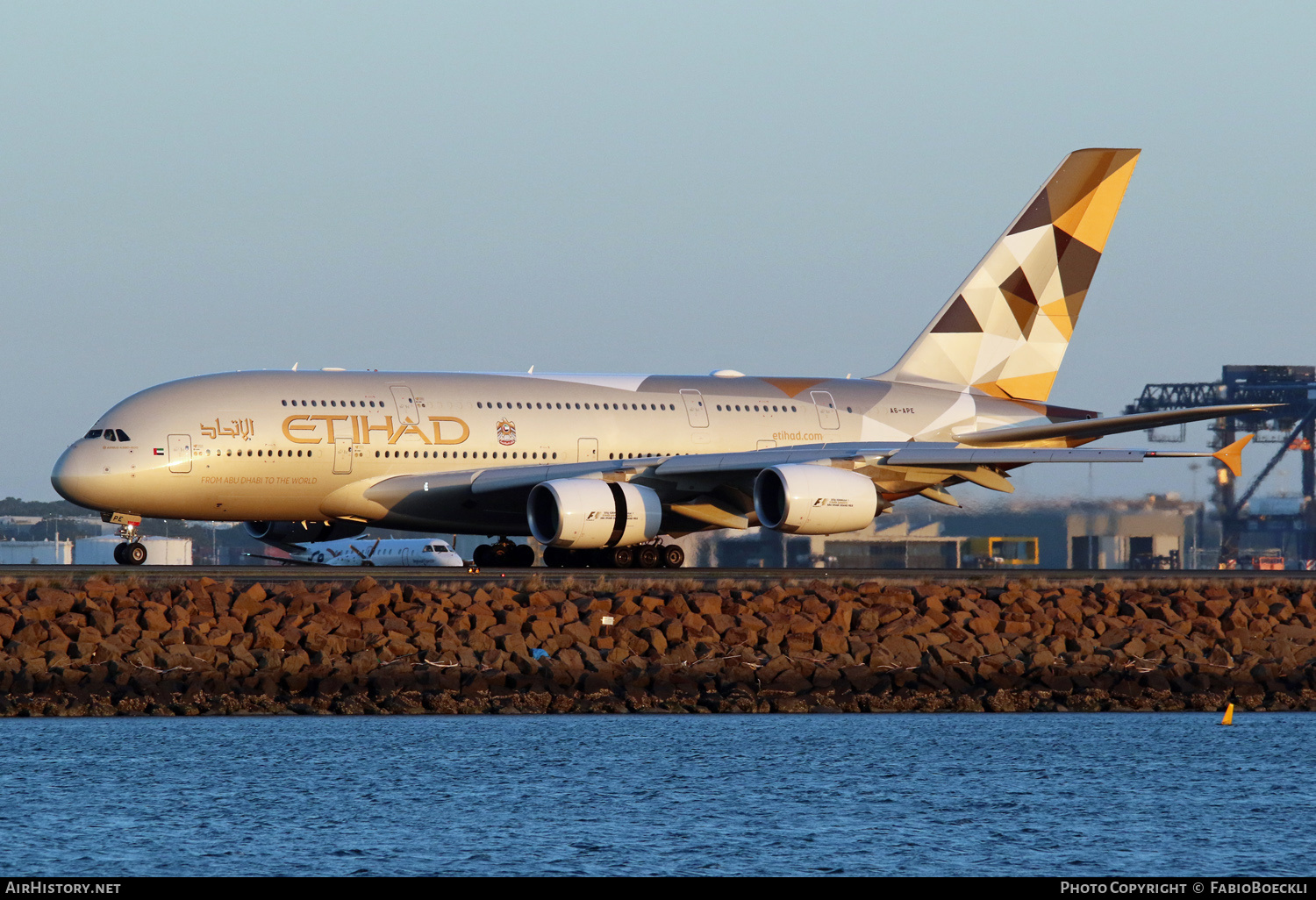 Aircraft Photo of A6-APE | Airbus A380-861 | Etihad Airways | AirHistory.net #528411