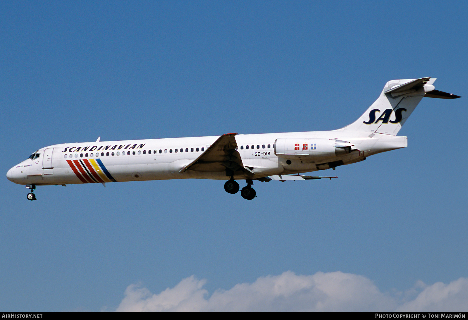 Aircraft Photo of SE-DIB | McDonnell Douglas MD-87 (DC-9-87) | Scandinavian Airlines - SAS | AirHistory.net #528425