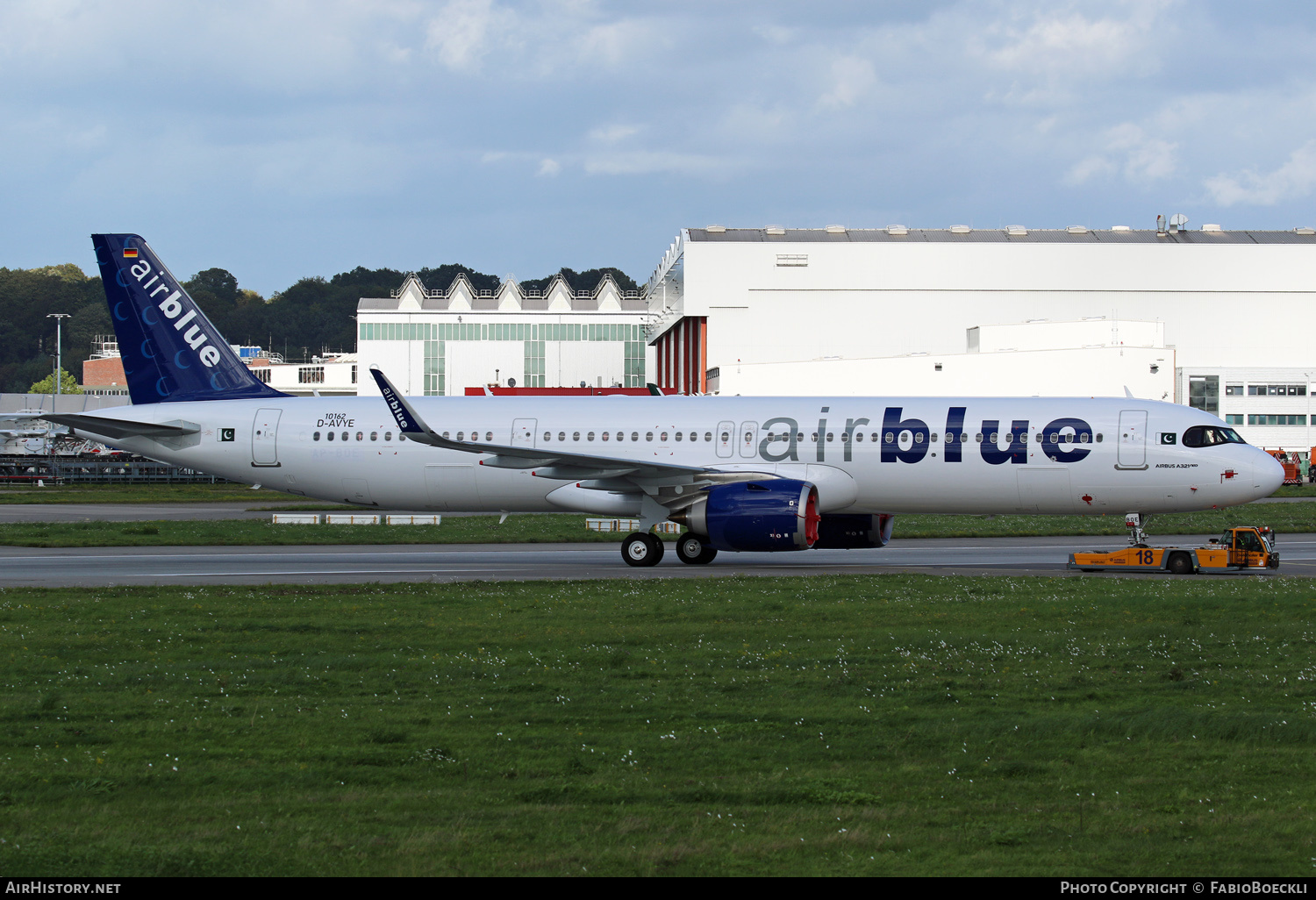 Aircraft Photo of D-AVYE / AP-BOE | Airbus A321-251NX | Airblue | AirHistory.net #528470
