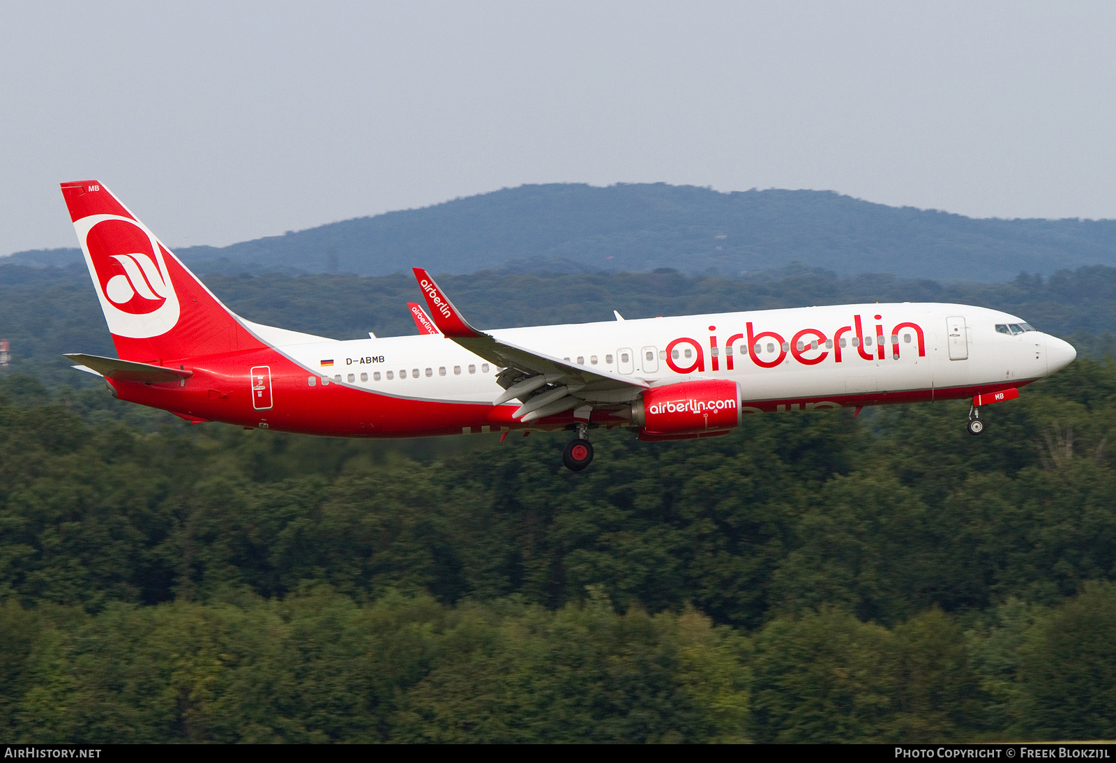 Aircraft Photo of D-ABMB | Boeing 737-86J | Air Berlin | AirHistory.net #528498