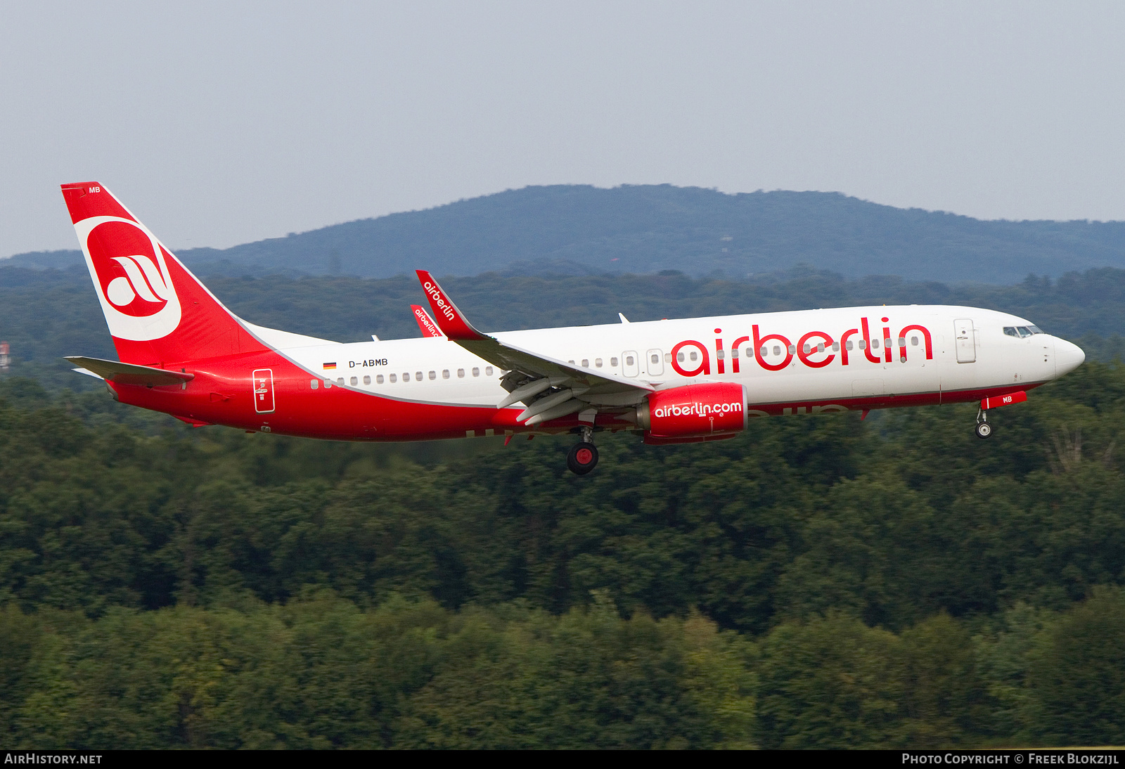 Aircraft Photo of D-ABMB | Boeing 737-86J | Air Berlin | AirHistory.net #528498