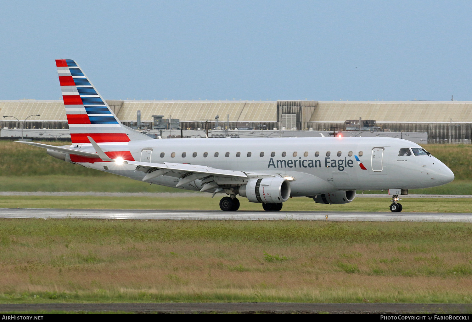 Aircraft Photo of N821MD | Embraer 170SU (ERJ-170-100SU) | American Eagle | AirHistory.net #528553