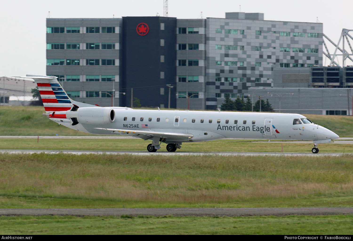 Aircraft Photo of N625AE | Embraer ERJ-145LR (EMB-145LR) | American Eagle | AirHistory.net #528598