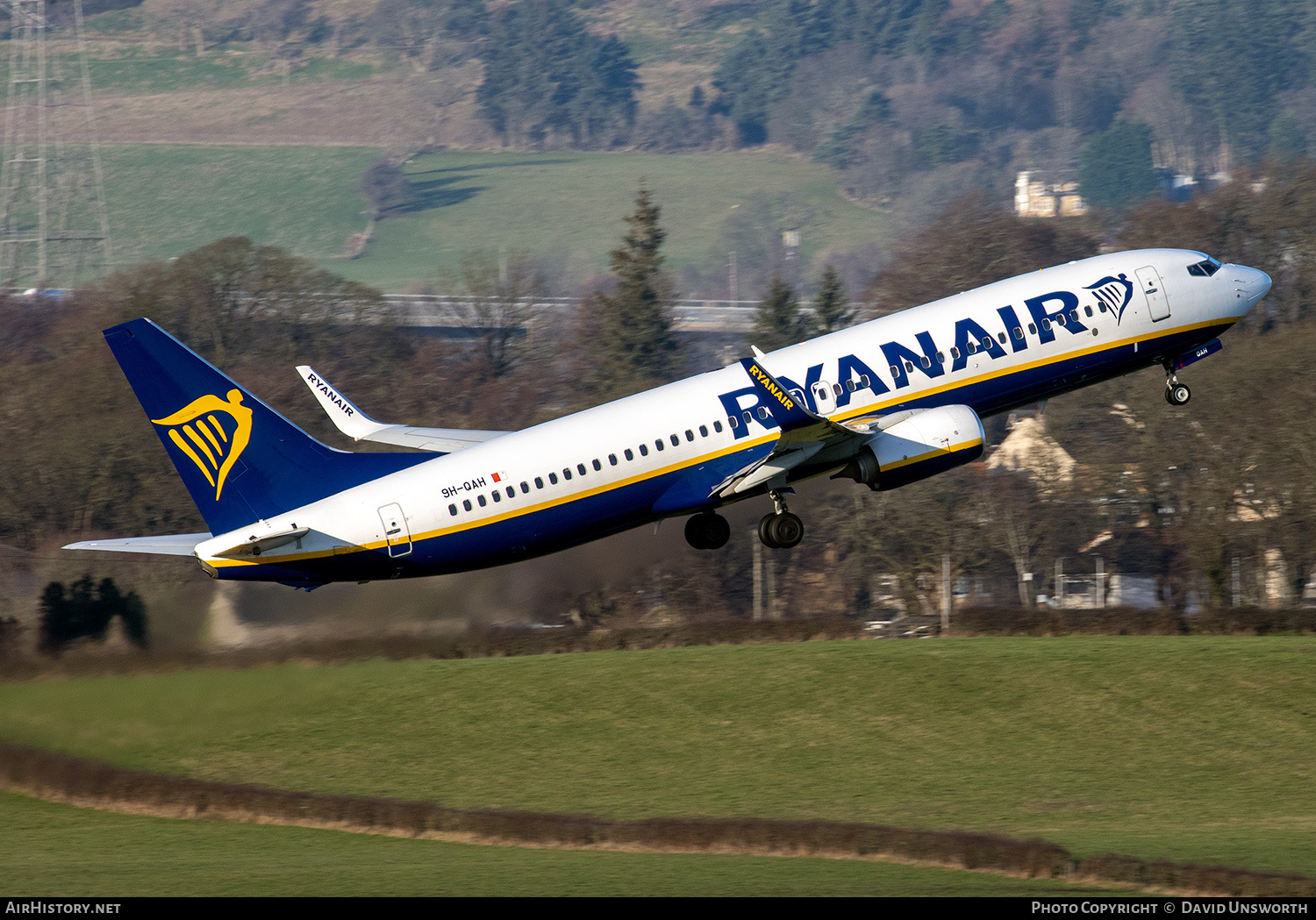 Aircraft Photo of 9H-QAH | Boeing 737-800 | Ryanair | AirHistory.net #528641