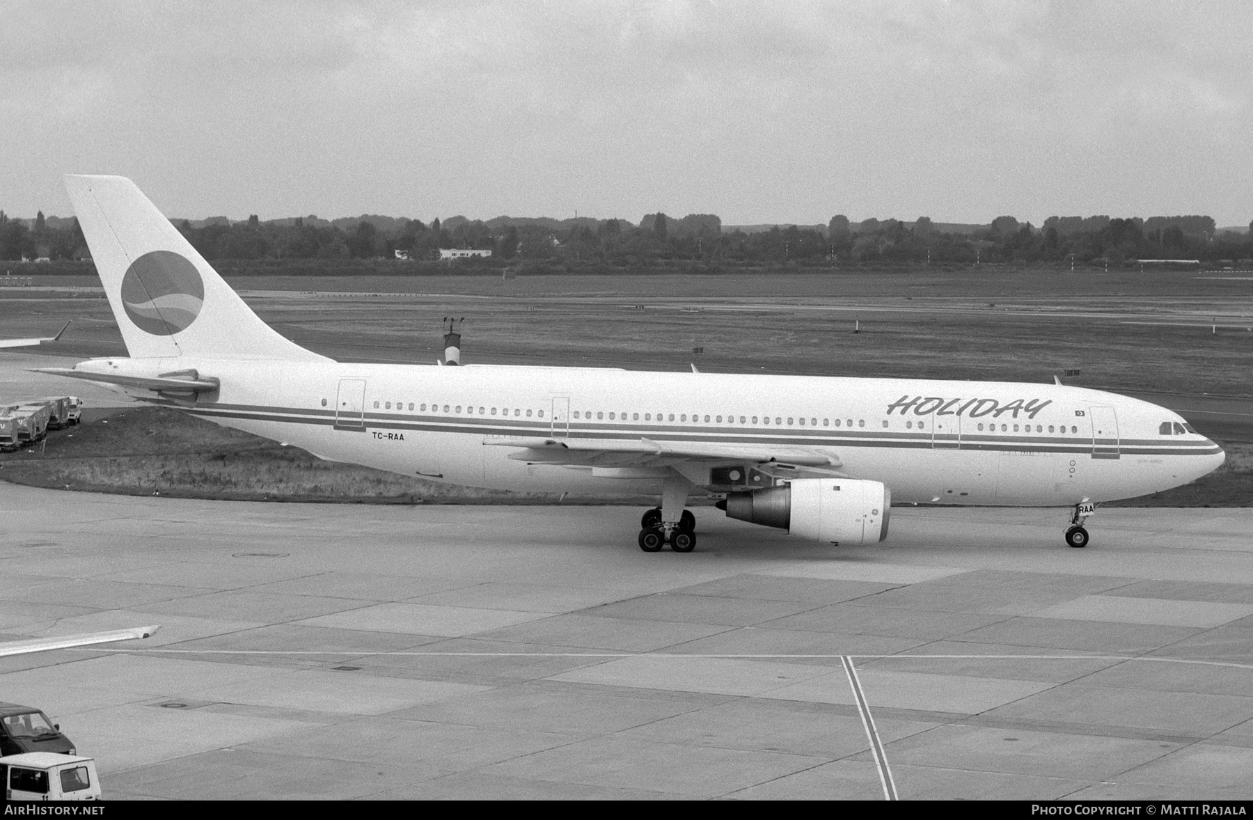 Aircraft Photo of TC-RAA | Airbus A300B4-2C | Holiday Airlines | AirHistory.net #528648