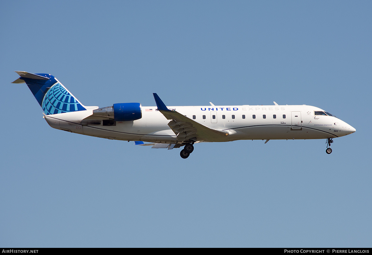 Aircraft Photo of N982SW | Bombardier CRJ-200ER (CL-600-2B19) | United Express | AirHistory.net #528773