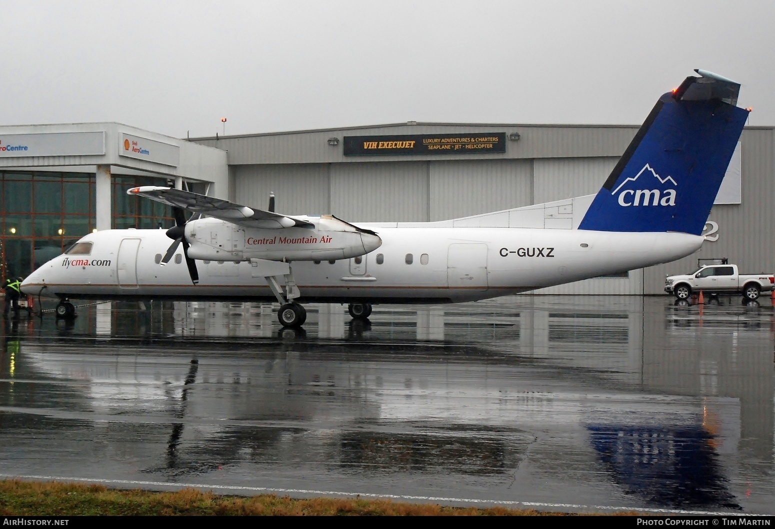 Aircraft Photo of C-GUXZ | De Havilland Canada DHC-8-311Q Dash 8 | Central Mountain Air - CMA | AirHistory.net #528793