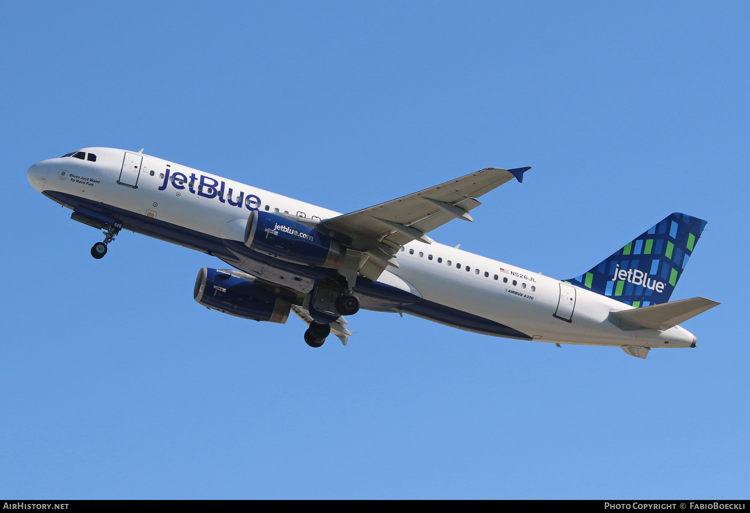 Aircraft Photo of N526JL | Airbus A320-232 | JetBlue Airways | AirHistory.net #528848