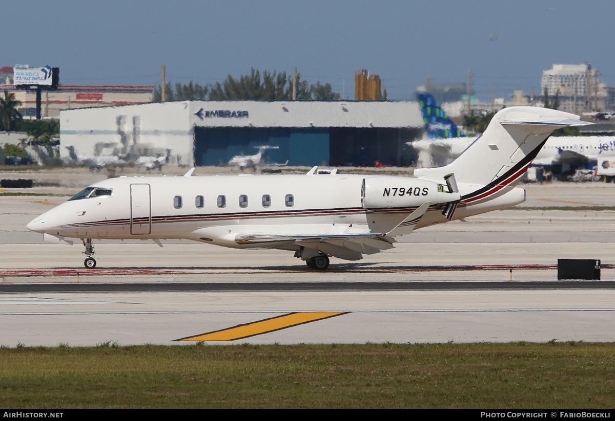 Aircraft Photo of N794QS | Bombardier Challenger 350 (BD-100-1A10) | AirHistory.net #528866