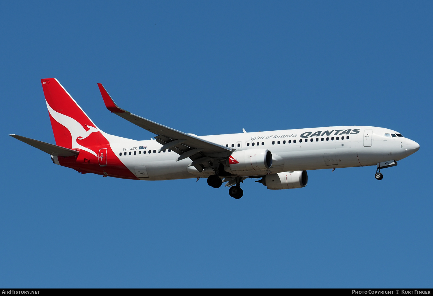 Aircraft Photo of VH-XZK | Boeing 737-838 | Qantas | AirHistory.net #528910
