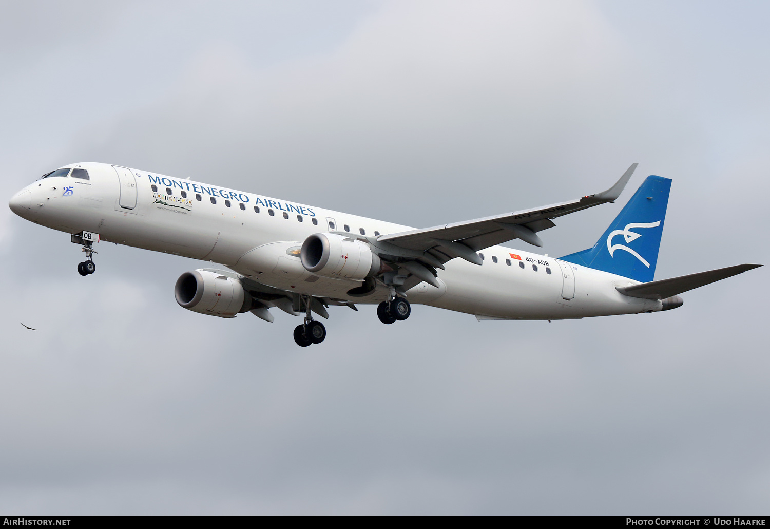 Aircraft Photo of 4O-AOB | Embraer 195LR (ERJ-190-200LR) | Montenegro Airlines | AirHistory.net #529021