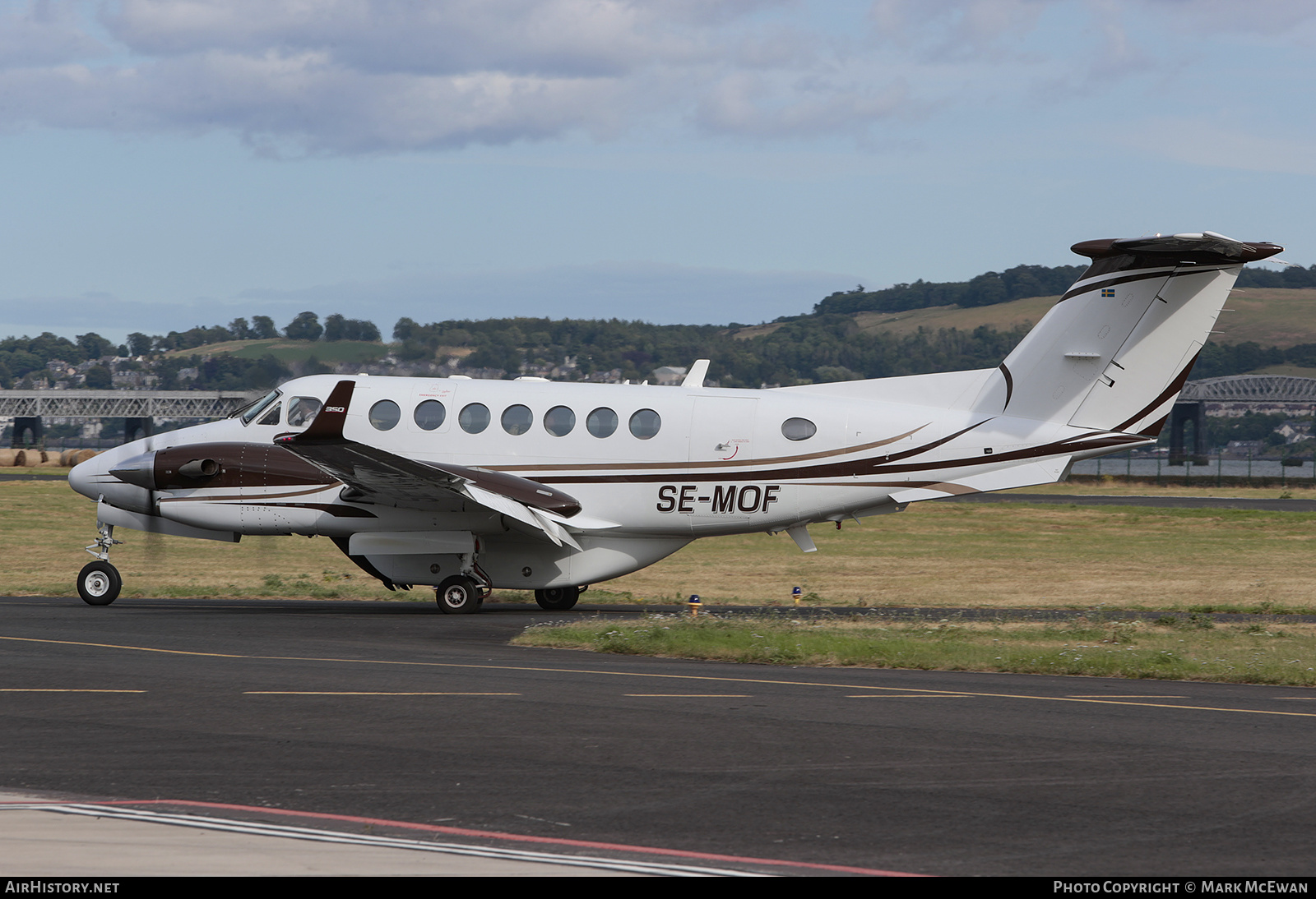 Aircraft Photo of SE-MOF | Hawker Beechcraft 350i King Air (B300) | AirHistory.net #529026